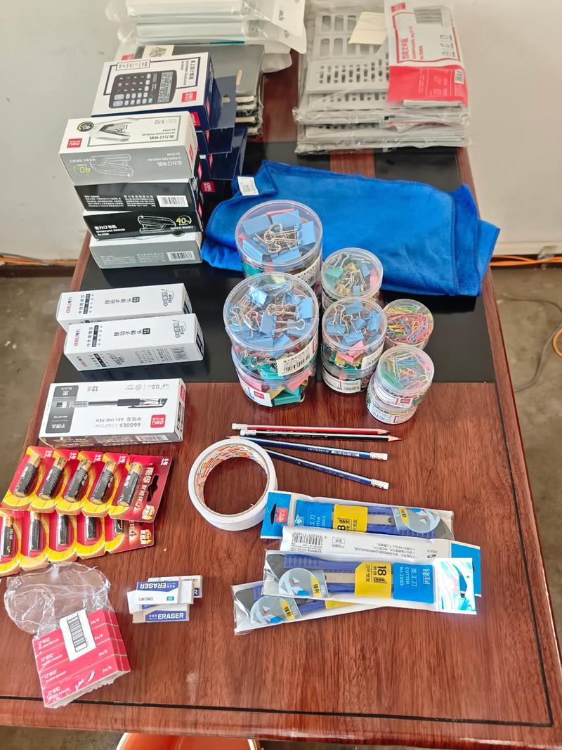 日用百货批发新动态：抢占市场先机